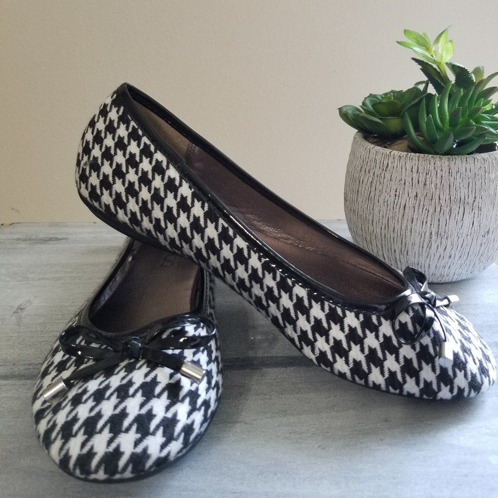 Black & White Patterned Bow Flats